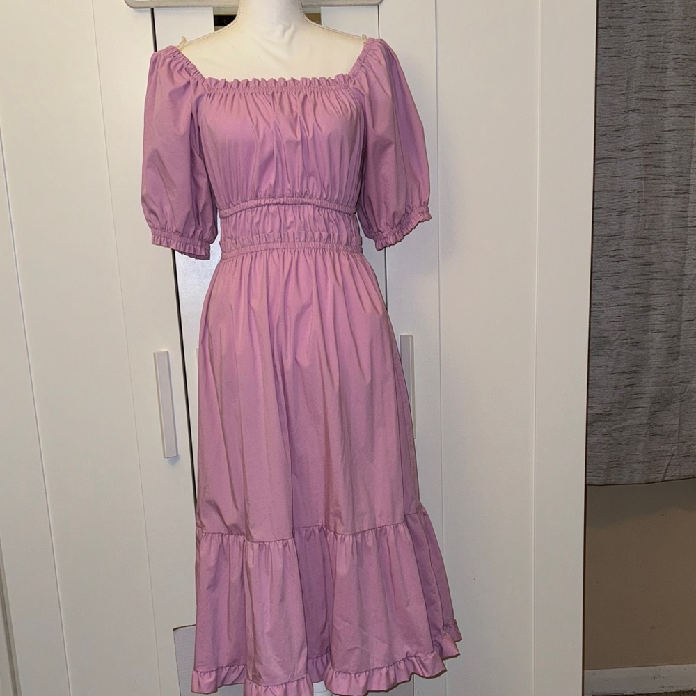 Chic Lavender Off-Shoulder Midi Dress